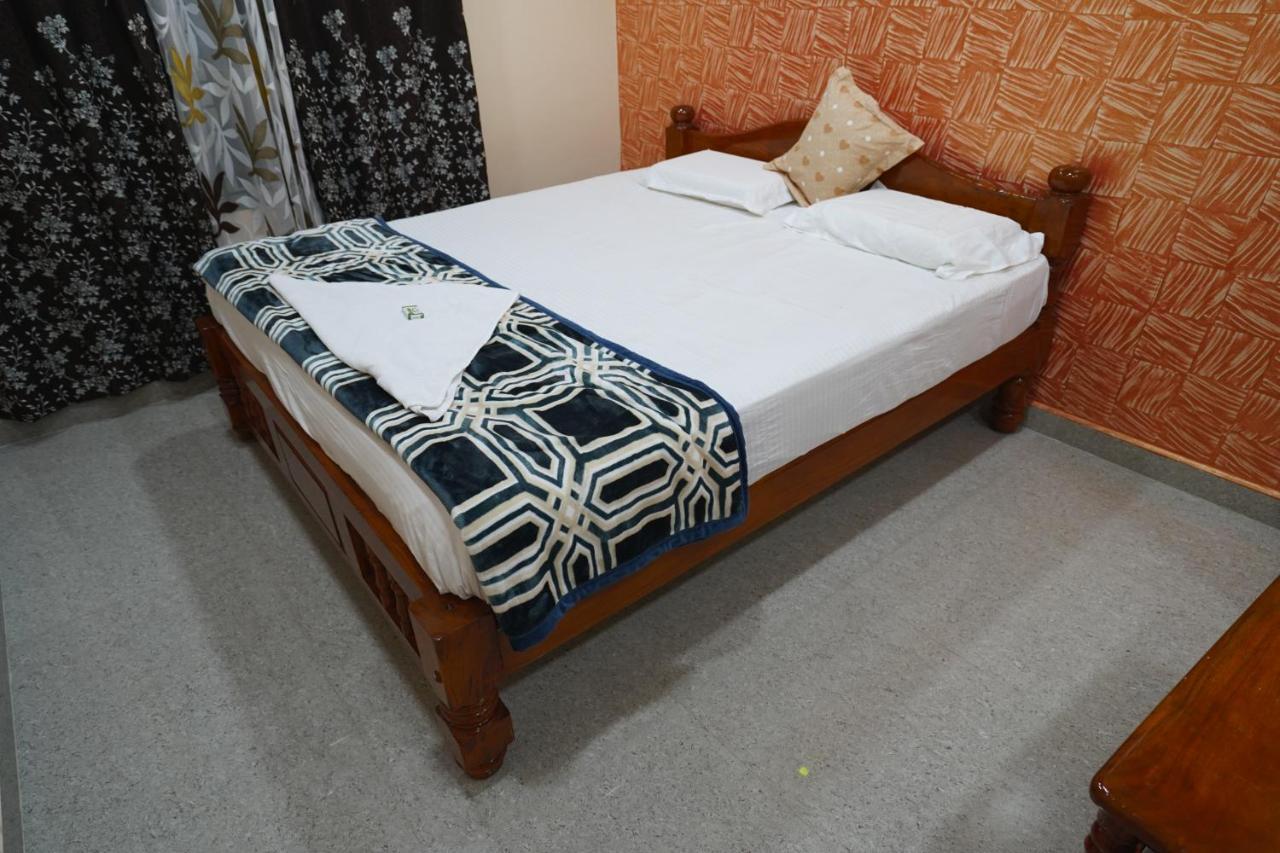 Akash Homestay Hampi Exterior photo